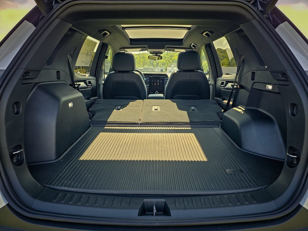 New 2027 GMC Terrain Elevation w/ Elevation Premium Package AWD/4WD image 36