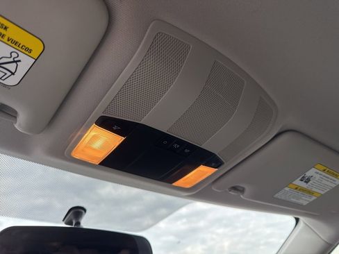 Used 2020 Mitsubishi Eclipse Cross LE image 32