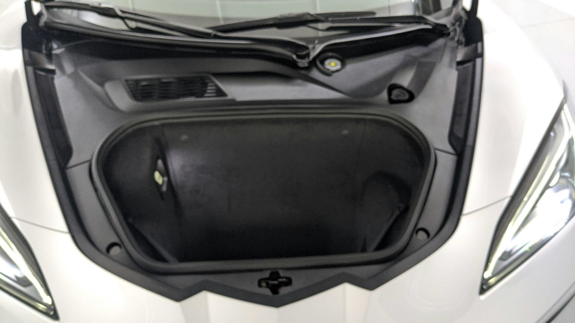 Certified 2020 Chevrolet Corvette Stingray Premium Conv w/ 3LT Preferred Equipment Group RWD image 40