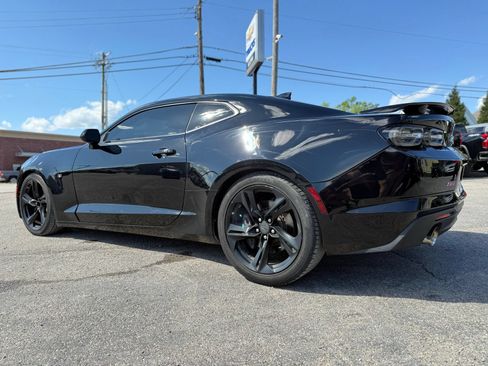 Used 2019 Chevrolet Camaro SS RWD image 4