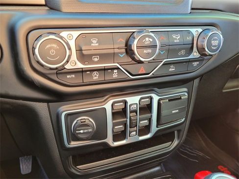 Certified 2021 Jeep Gladiator Sport image 25