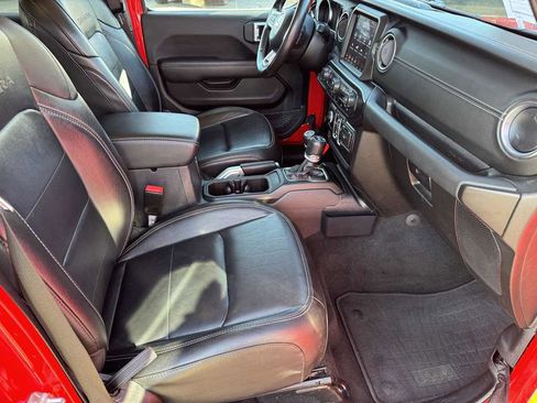 Used 2021 Jeep Wrangler Unlimited Sahara image 19