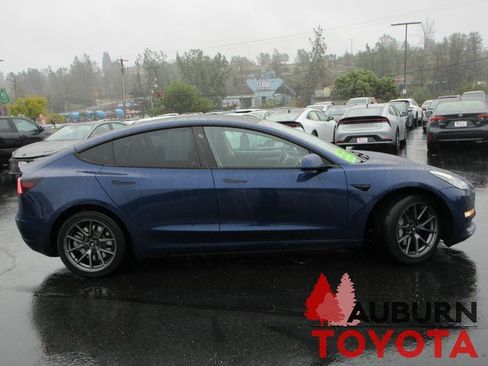 Used 2022 Tesla Model 3 Long Range image 3