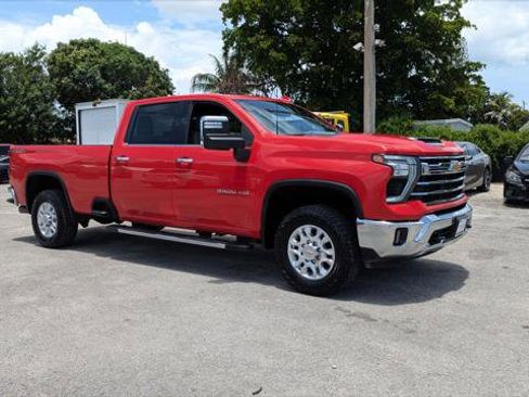 Used 2024 Chevrolet Silverado 3500 LTZ w/ LTZ Convenience Package AWD/4WD image 11