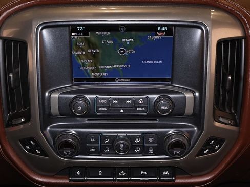 Used 2018 Chevrolet Silverado 1500 High Country AWD/4WD image 27
