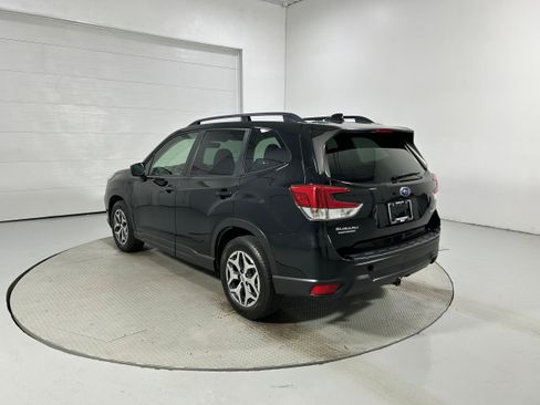 Used 2020 Subaru Forester Premium AWD/4WD image 21