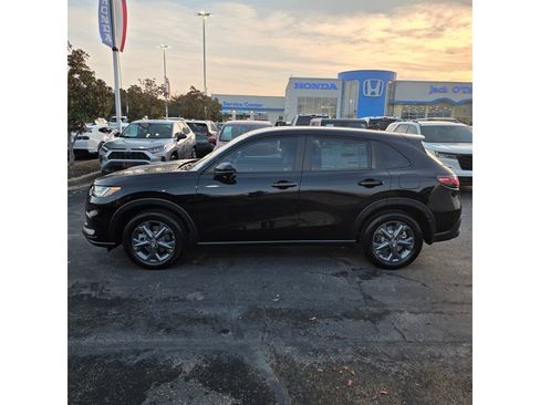 New 2026 Honda HR-V LX image 4