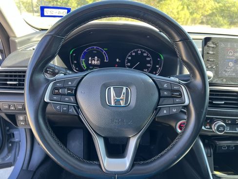 Used 2022 Honda Accord Touring image 7