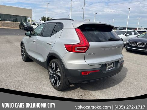 Certified 2024 Volvo XC40 B5 Plus w/ Protection Package Premier AWD/4WD image 8