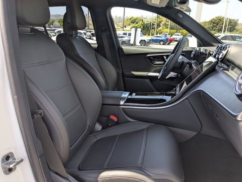 Used 2026 Mercedes-Benz GLC 300 image 21