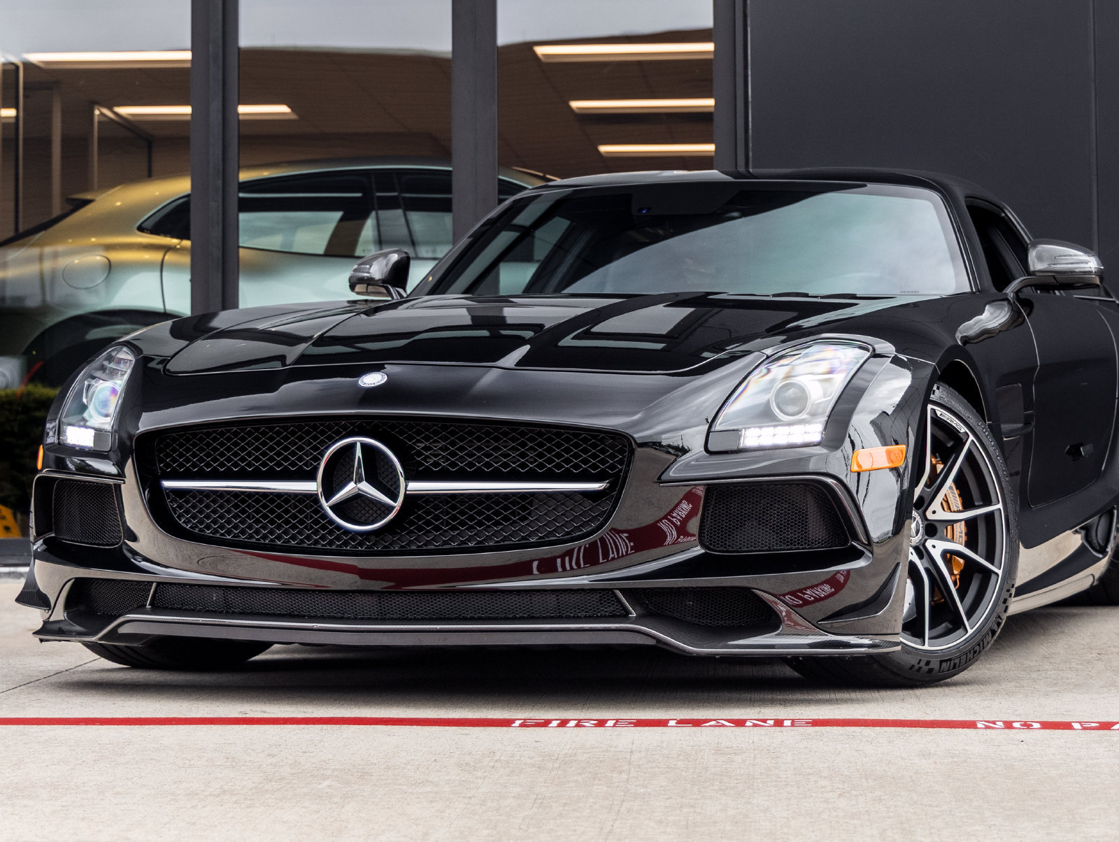 Used 2014 Mercedes-Benz SLS AMG Black Series image 4