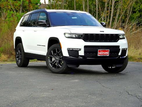 New 2025 Jeep Grand Cherokee L Limited image 2