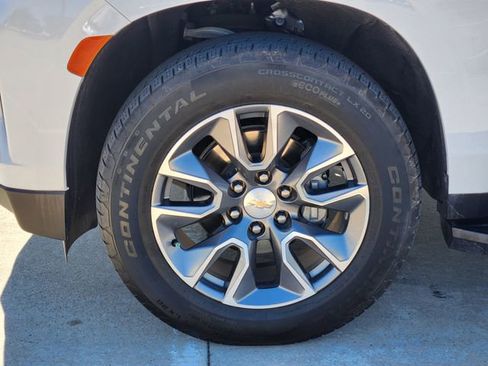 Used 2024 Chevrolet Tahoe LT w/ Luxury Package image 10