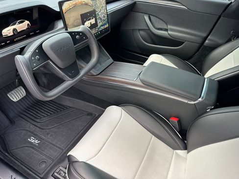 Used 2021 Tesla Model S Long Range image 10