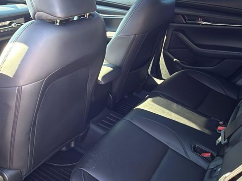 Used 2020 MAZDA MAZDA3 Premium Package image 19