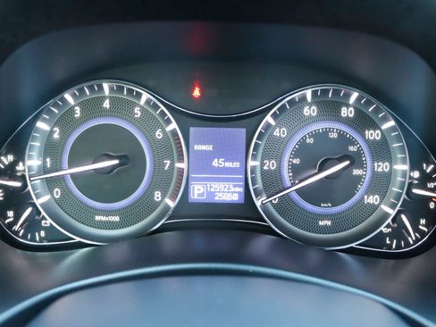 Used 2017 INFINITI QX80 2WD w/ Driver Assistance Package image 37