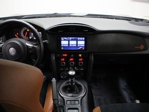 Used 2020 Toyota 86 image 31