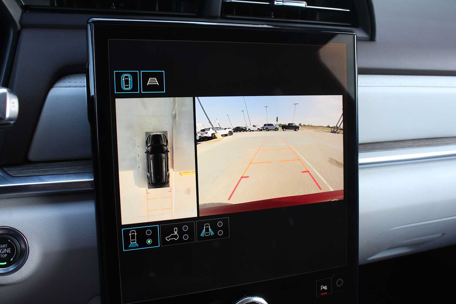 Used 2026 GMC Terrain Denali AWD/4WD image 43