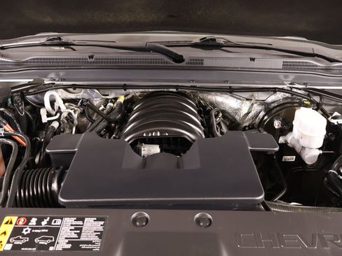 Used 2018 Chevrolet Tahoe LT image 24