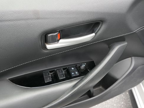 Used 2022 Toyota Corolla SE w/ Carpet Mat Package (TMS) FWD image 14
