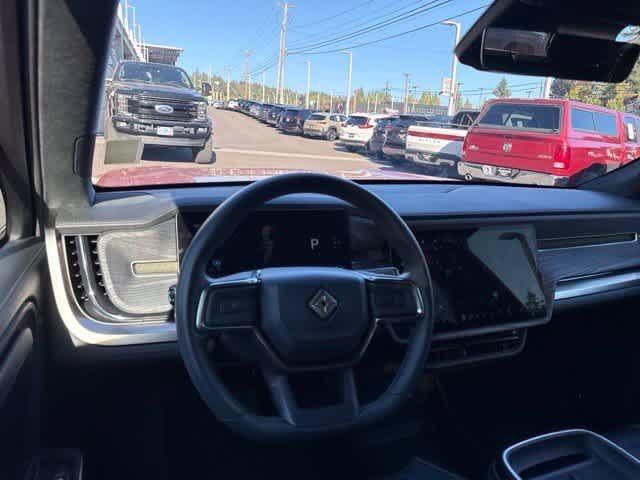 Used 2025 Rivian R1S Adventure Dual AWD/4WD image 12
