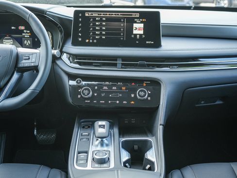 Used 2026 INFINITI QX60 Luxe w/ Cargo Package image 13