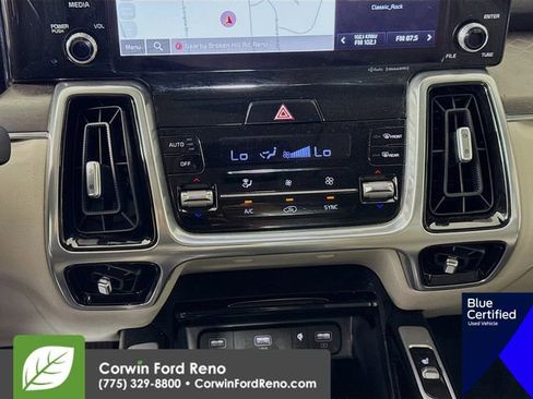 Used 2023 Kia Sorento SX image 19