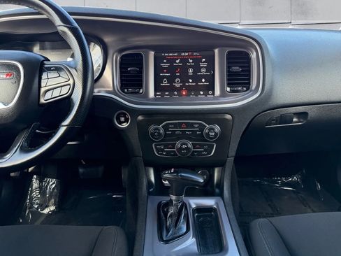 Used 2022 Dodge Charger R/T w/ Blacktop Package image 13