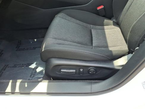 Used 2023 Honda Accord EX image 14