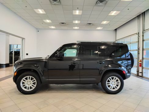 Used 2024 Land Rover Defender 110 S AWD/4WD image 6