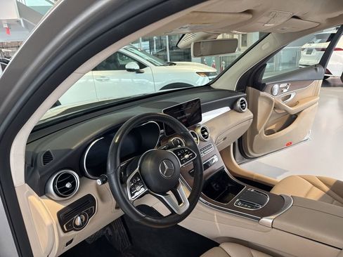 Used 2020 Mercedes-Benz GLC 300 4MATIC image 21