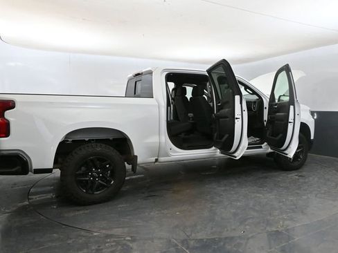 Used 2021 Chevrolet Silverado 1500 LT Trail Boss w/ Convenience Package II AWD/4WD image 31