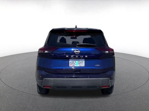 Used 2025 Nissan Rogue SV image 12