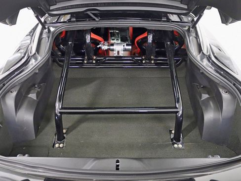 Used 2015 Chevrolet Corvette Z06 w/ 3LZ Preferred Equipment Group image 35