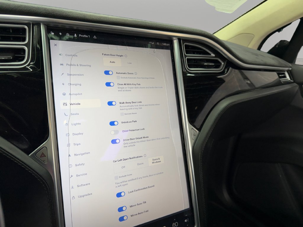 Used 2016 Tesla Model X 90D AWD/4WD image 26