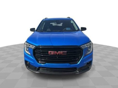 Used 2024 GMC Terrain SLT w/ Tech Package FWD image 1