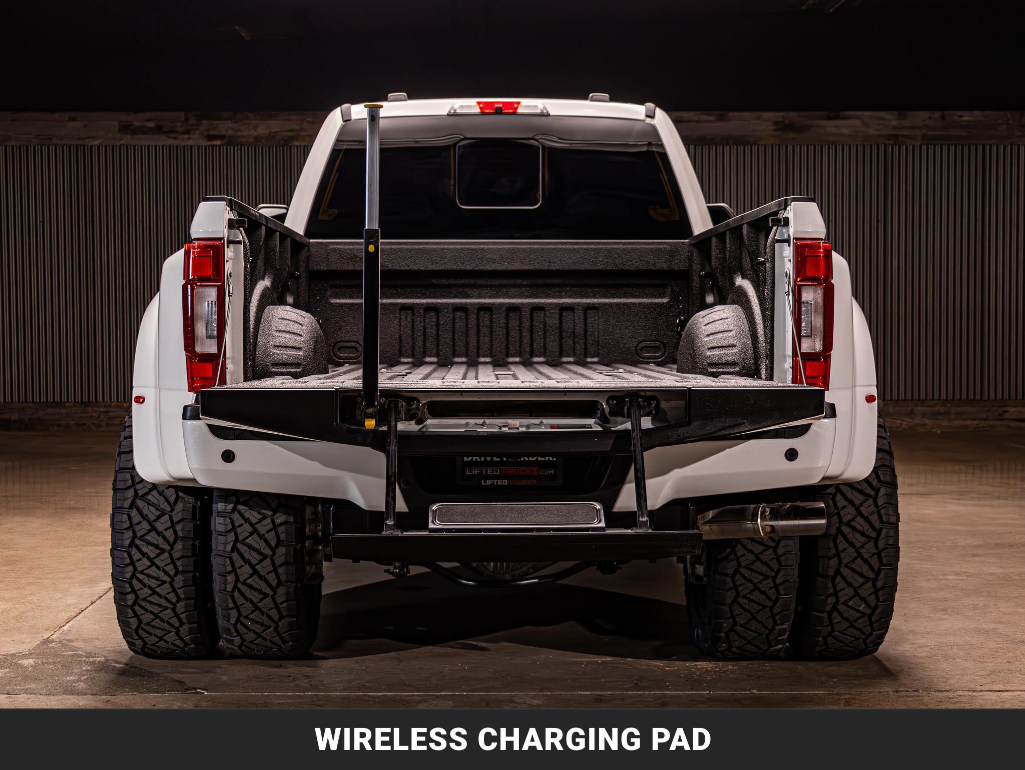 Used 2022 Ford F450 Platinum AWD/4WD image 9