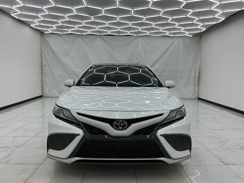 Used 2021 Toyota Camry XSE w/ Navigation Package FWD image 5