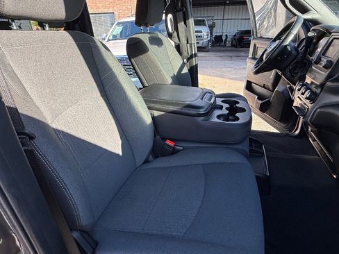 Used 2024 RAM 3500 Tradesman w/ Chrome Appearance Group image 16