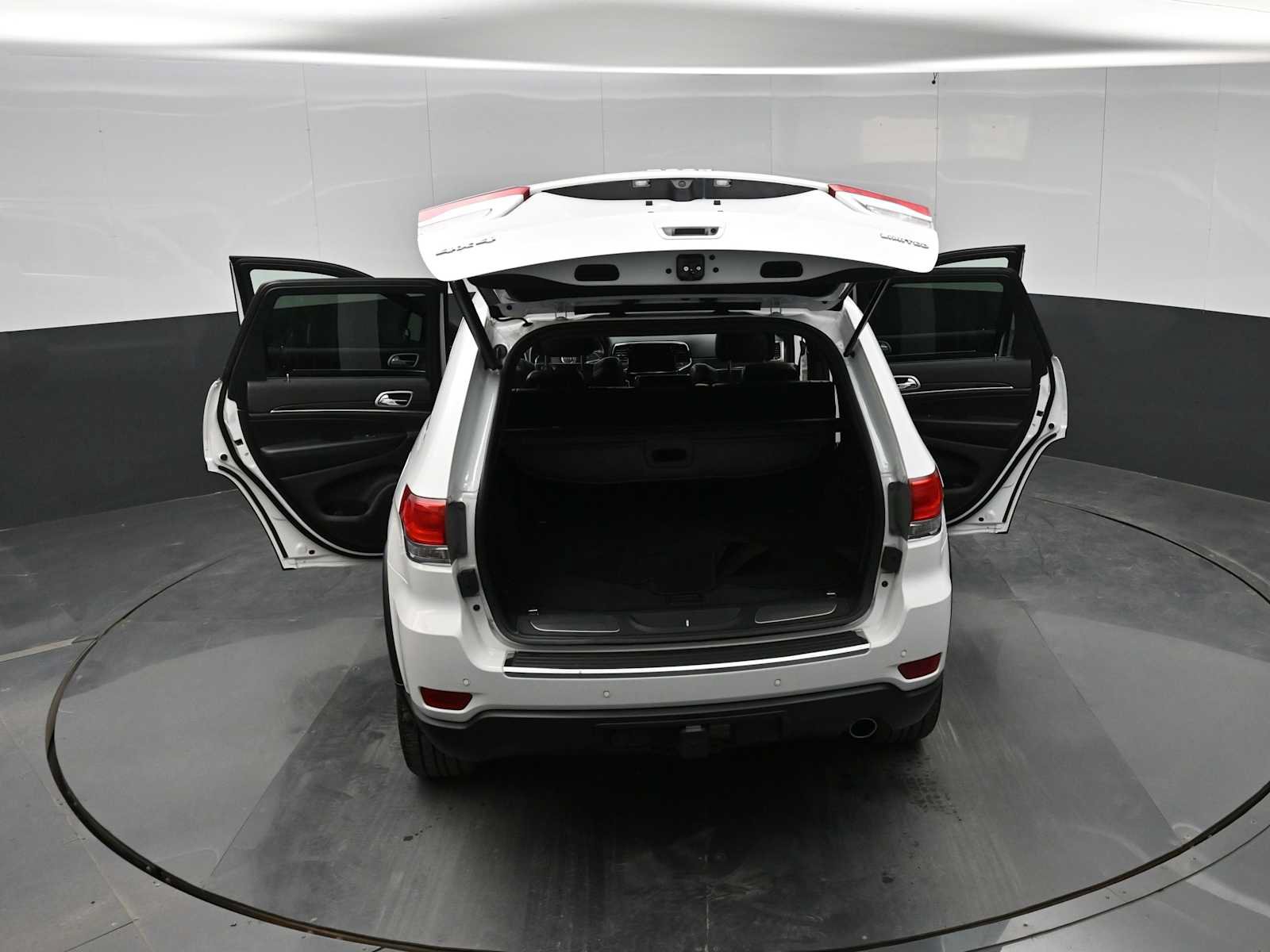 Used 2019 Jeep Grand Cherokee Limited w/ Trailer Tow Group IV AWD/4WD image 42