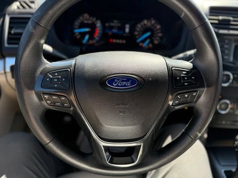 Used 2018 Ford Explorer 4WD w/ Class II Trailer Tow Package image 16