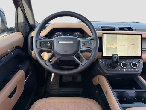 New 2026 Land Rover Defender 110 X-Dynamic SE image 17