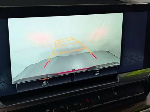 Used 2022 GMC Sierra 1500 Elevation AWD/4WD image 25