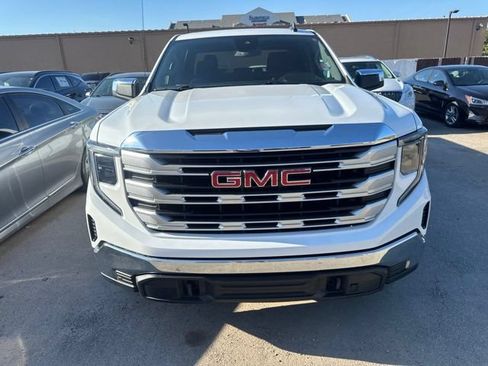 Used 2023 GMC Sierra 1500 SLE w/ X31 Off-Road Package AWD/4WD image 2