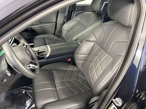 Used 2026 BMW 760i xDrive AWD/4WD image 19