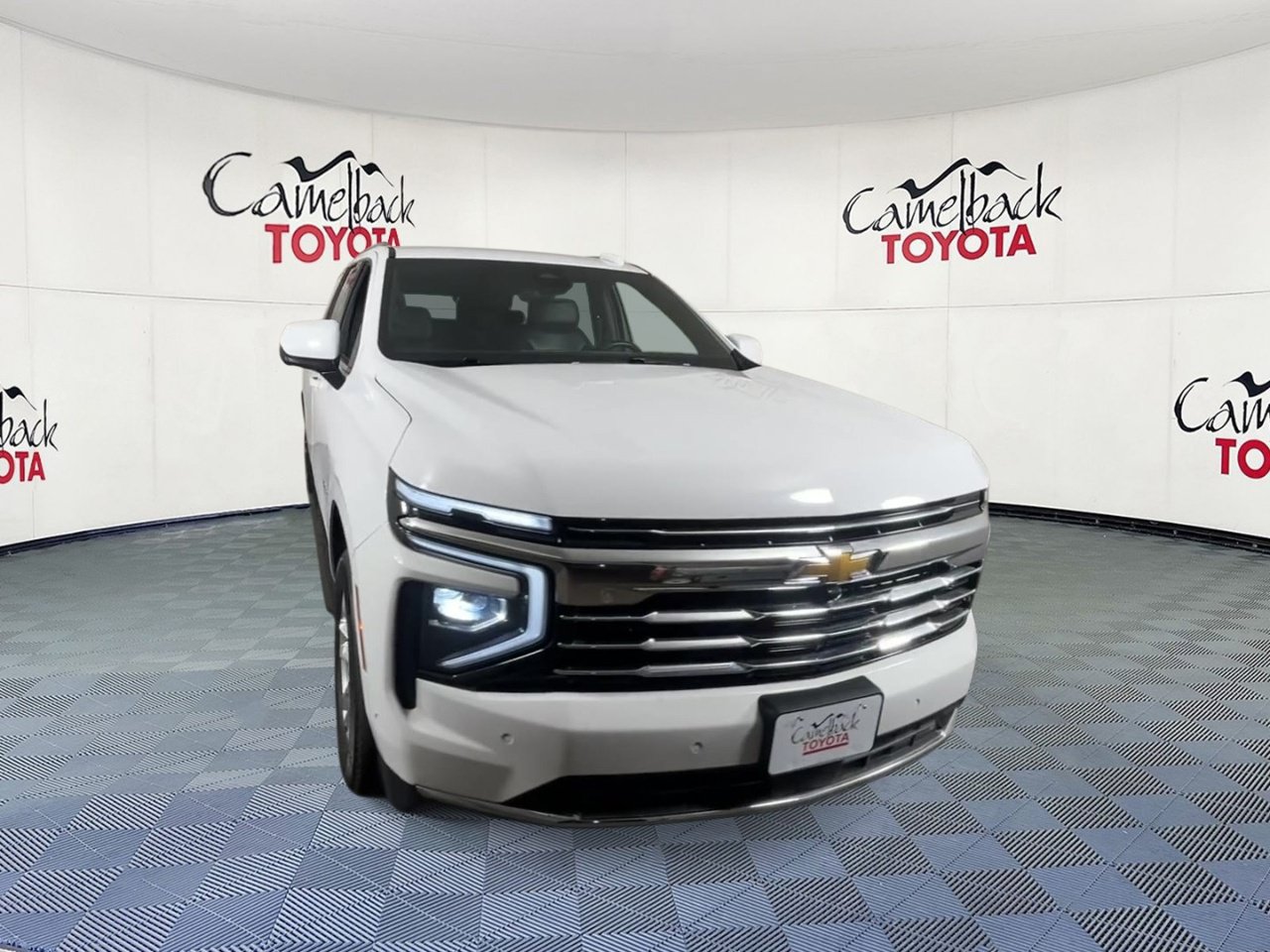 Used 2025 Chevrolet Tahoe LT AWD/4WD image 4