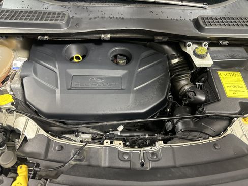 Used 2017 Ford Escape SE w/ Equipment Group 201A image 26