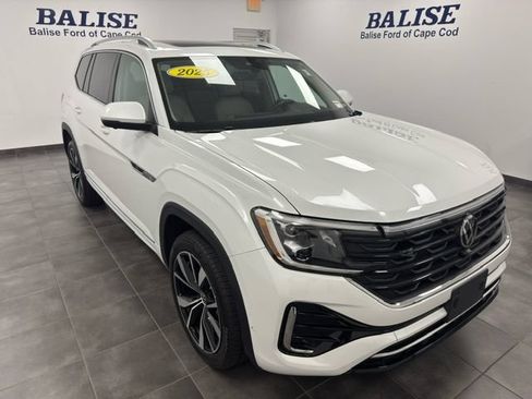 Used 2025 Volkswagen Atlas SEL Premium R-Line AWD/4WD image 9