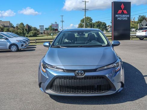Used 2020 Toyota Corolla LE w/ LE Premium Package image 6