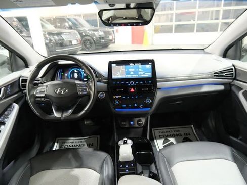 Used 2020 Hyundai Ioniq Limited image 26